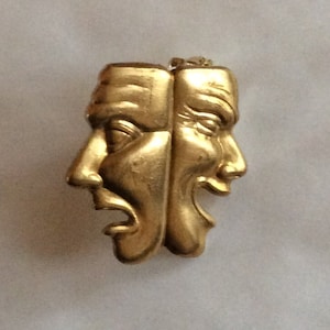 Happy and sad faces comedy / tragedy masks raw brass gold small tone brooch / pin vintage findings