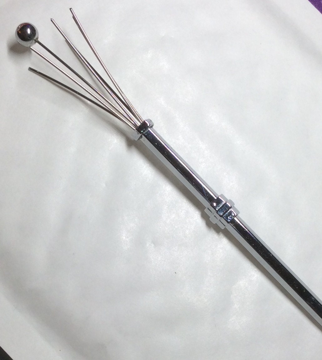 венчик для шампанского картье. палочка для взбивания пузырьков шампанского. венчик для игристого. венчик для взбалтывания шампанского. палочка для взбивания пузырьков шампанского.