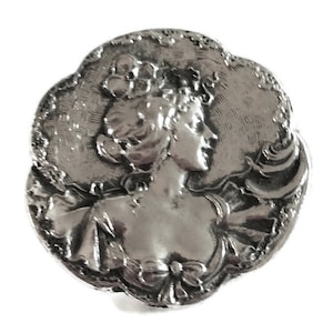 Periwinkle flower lady brooch / pin art nouveau style silver plated