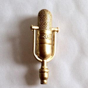Mikrofon Brosche Anstecknadel kleine Vintage Brosche Rohmessing Sänger Musiker Song Sendung