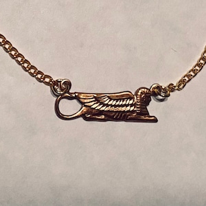 Sphinx Egyptische koningin enkele Charm ketting rauw messing vinden art nouveau-stijl 45cm goudkleurige ketting
