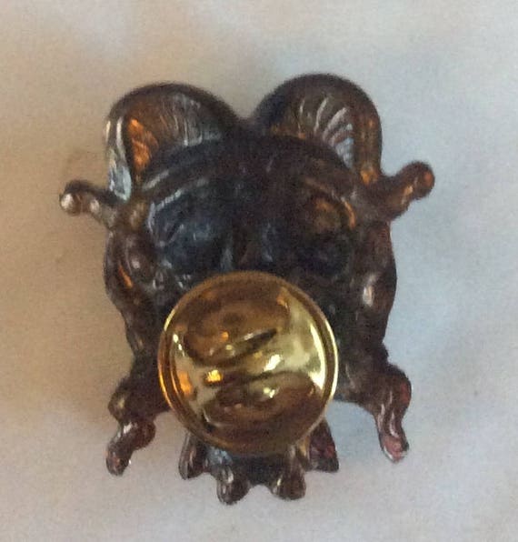 Devil Stamped Metal Brooch/pin Tie Tac Fitting Demon Satan Pan
