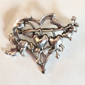 Bleeding heart flower small brooch / pin Art nouveau style silver plated vintage brooch