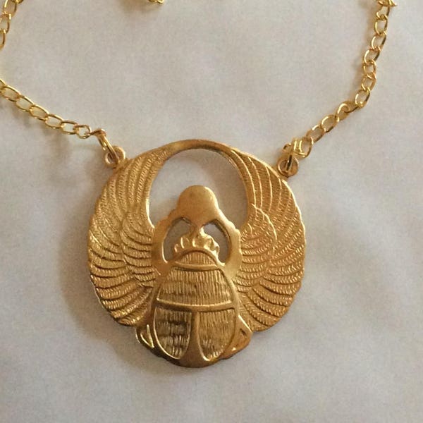 Egyptian Scarab winged pendant necklace 49cm /19” raw brass gold tone Egypt souvenir