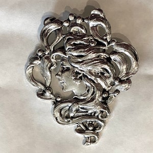 Lady with mistletoe leaves large brooch / pin Art nouveau style silver plated