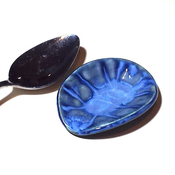 Ceramic Spoon Rest Small Pottery Dish Blue Sea Turtle Coffee Spoon Rest Kitchen Housewares Blue Nature Decor Beach Ocean Party Favor Gift