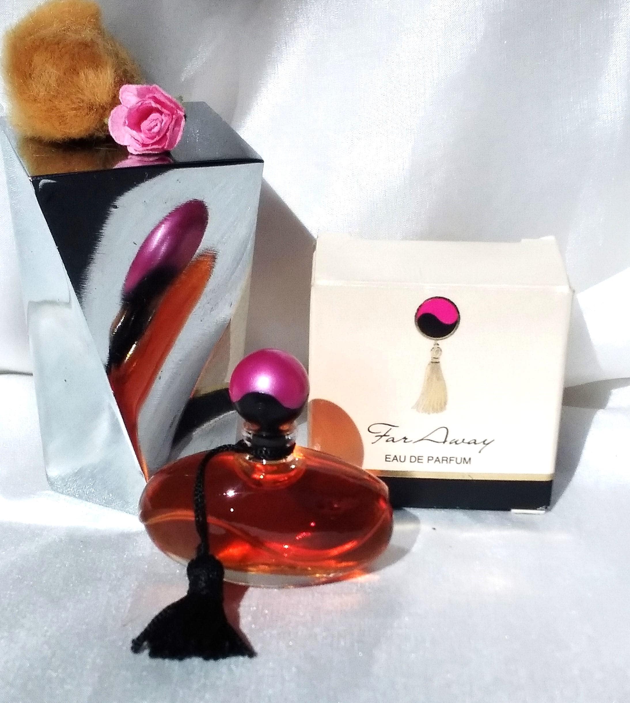 Avon far away - Etsy 日本