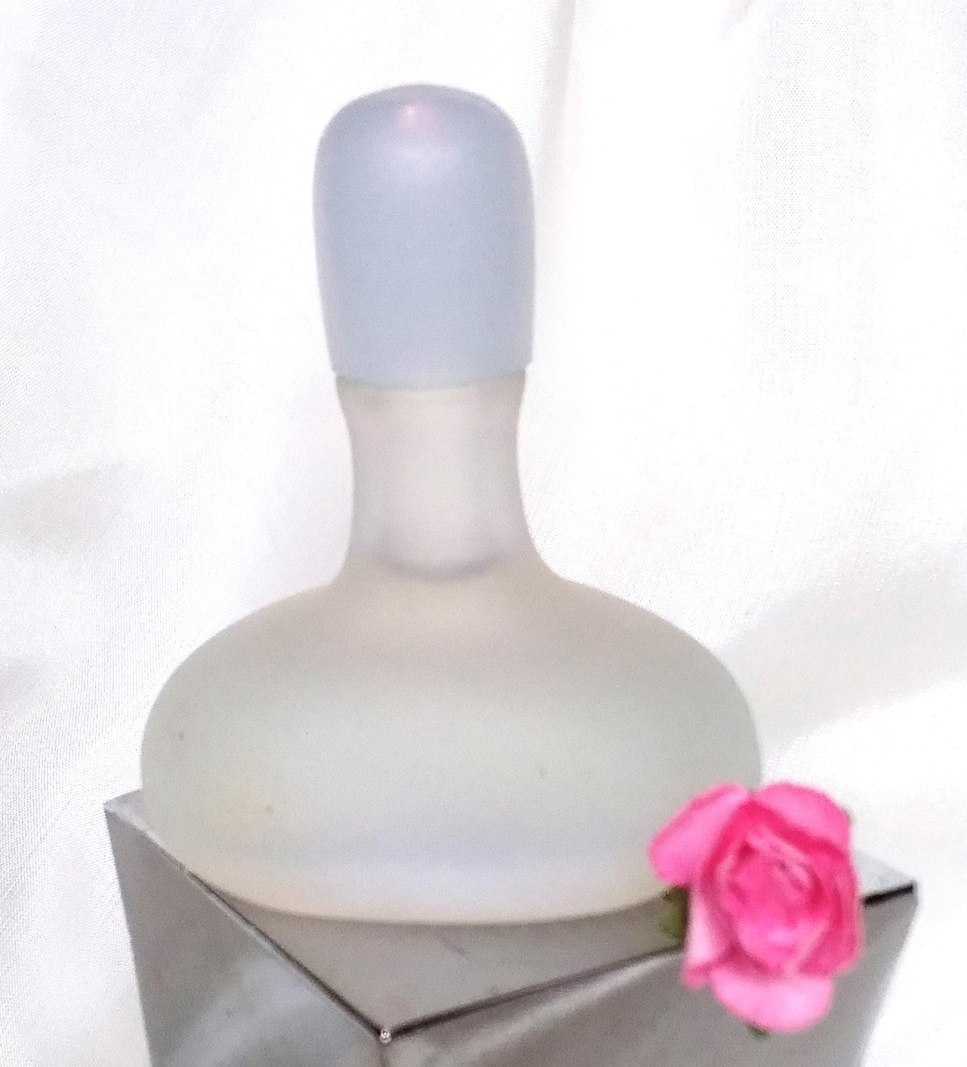 Chloé lnnocence クロエ イノセンス 30ml 香水 激レア Chloe Innocence イノセンス EDT 香水 30ml 新品