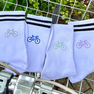 Calcetines deportivos de tenis con estampado | Calcetines estampados | Calcetines de caña media con estilo | Calcetines de fútbol | Calcetines de ciclismo | Calcetines de skater