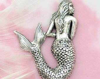 ANTIQUED SILVER (4 Pieces) MERMAID Stamping ~ Jewelry Ornament Findings (D-862)