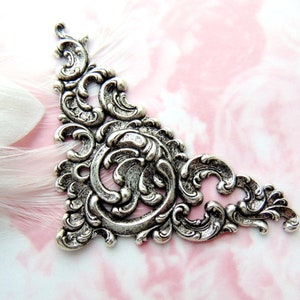 ANTIQUE SILVER Cartouche Plaque Floral Scroll Ornate Corner Stampings ~ Jewelry Ornament Findings (C-1007)