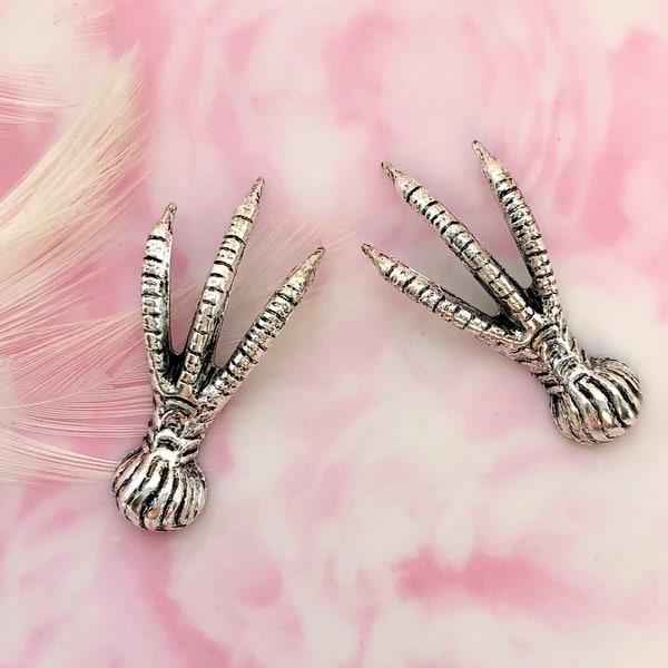 2 PC Antique Silver Avian Bird Claw Foot Talon Stampings ~ Oxidized Jewelry Findings (FA-6033)