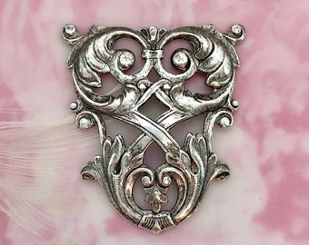 Crest ANTIQUE SILVER French Lattice and Scroll Crest Stamping ~ Jewelry Findings (FA-6073)