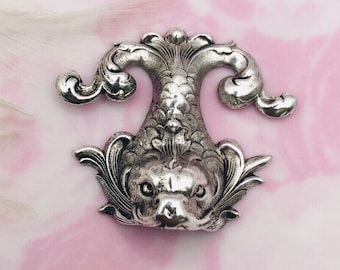 Serpiente marina asiática de plata antigua - Estampados de latón de pez koi - Adornos de joyería (CA-3013)