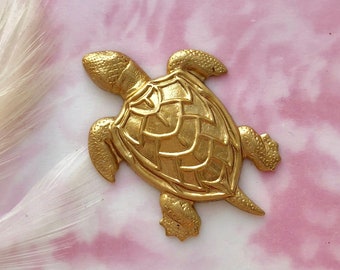 LATÓN (2 piezas) Estampado de tortuga marina - Fornitura de latón para joyería ~ Estampado de latón (CA-3045)