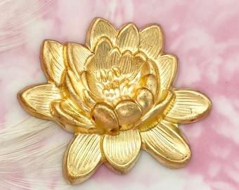 Water Lily BRASS Garden Lily Retro Lotus Flower Stampings ~ Jewelry Ornament Findings ~ Brass Stamping (CA-3050)