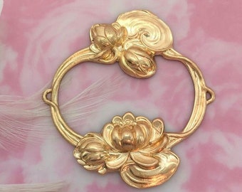 Water Lily BRASS Art Nouveau Lily Pad et Lotus Flower Stampings - Résultats d'ornement de bijoux ~ Brass Stamping (C-105) #