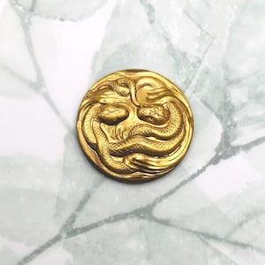 Serpientes egipcias dobles pequeñas de latón con estampado ~ Fornitura de serpiente ornamental de latón para joyería ~ Estampado de latón (L-124)