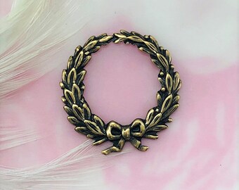 Antikes Messing (2 Stück) Kleine Griechische Lorbeerblatt-Kranz-Stanzen ~ Schmuck-finden ~ Messing-Stanzen (CA-3076)