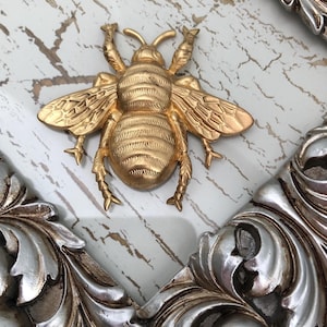 Honeybee BRASS Victorian Large Bee Stampings ~ Jewelry Findings ~ Raw Brass Stamping (C-608)