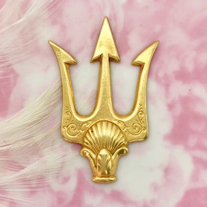 BRASS Neptune Poseidon's Trident Shell Spear Stamping ~ Jewelry Brass Findings (FB-6071)