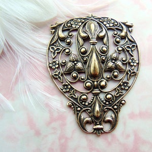 ANTIQUE BRASS Large Crest Fleur De Lis Filigree Stampings ~ Jewelry Ornamental Oxidized Findings (FC-9)