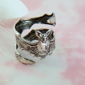 Mentor of the Night Bat Ring ANTIQUED STERLING SILVER ~ Steampunk ~ Gothic Bat Ring