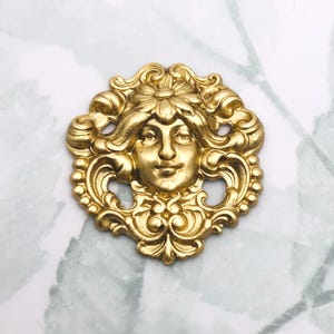 BRASS Round Art Nouveau Woman Fairy Lady Flower Stamping ~ Maiden Jewelry Ornament Findings ~ Brass Stampings (CC-015)