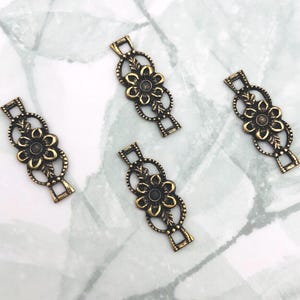 ANTIQUE BRASS Victorian Filigree Floral Connector Link Stamping ~ Jewelry Ornamental Finding Deco Nouveau (BB-032)