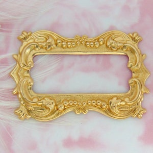 BRASS Victorian Bijou Ornate Scroll Frame Stamping ~ Jewelry Brass Findings ~ Brass Stamping (FB-6023)