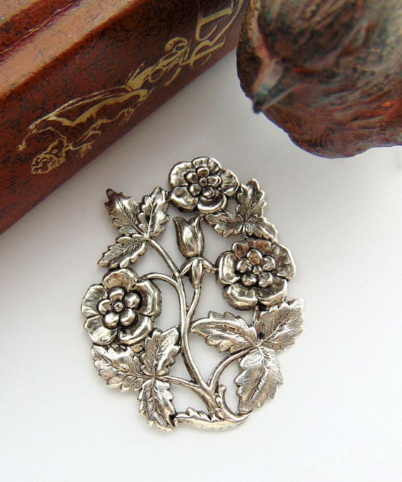 ANTIQUE SILVER Victorian Floral Rose Flower Stamping ~ Jewelry
