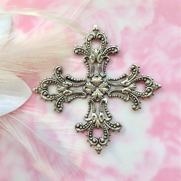 ANTIQUE SILVER Maltese Filigree Baroque Cross Stamping ~ Jewelry Oxidized Finding (CB-3044)