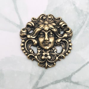 ANTIQUE BRASS Round Art Nouveau Woman Fairy Lady Flower Stamping ~ Maiden Jewelry Ornament Findings ~ Brass Stampings (CC-015)