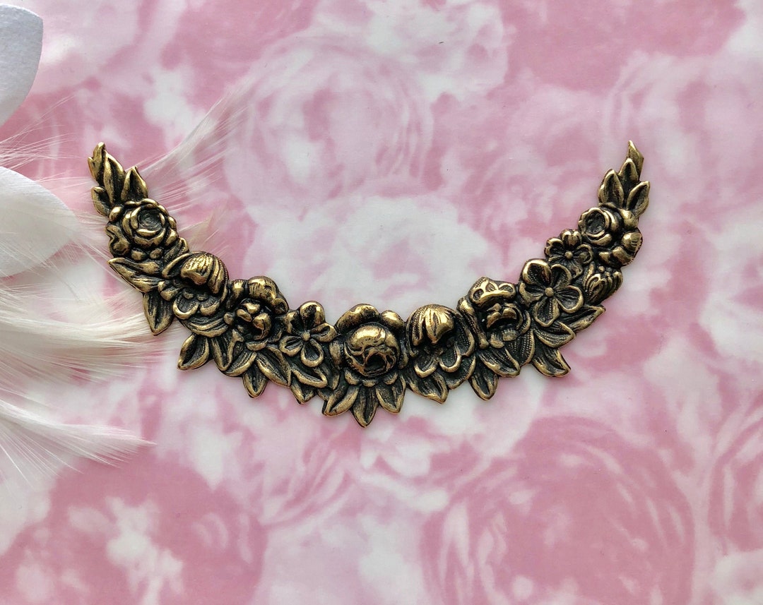 ANTIQUE BRASS Flower Collar Swag Garland Stamping Jewelry Finding FC8