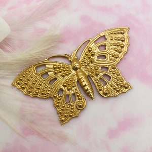 BRASS Filigree Butterfly Stamping ~ Jewelry Brass Findings ~ Brass Stamping (FA-6046)