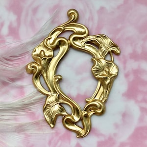 African BRASS Art Nouveau Calla Lily Flower Stamping - Jewelry Ornament Findings ~ Brass Stamping (C-106)