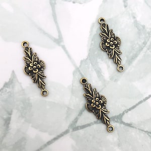 ANTIQUE BRASS (3 Pieces) Art Deco Flower Connector Stamping ~ Jewelry Finding ~ Brass Stamping (BB-042)