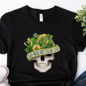 Shamrock St Patricks Day T-Shirt: Irish Clover Unisex Tee