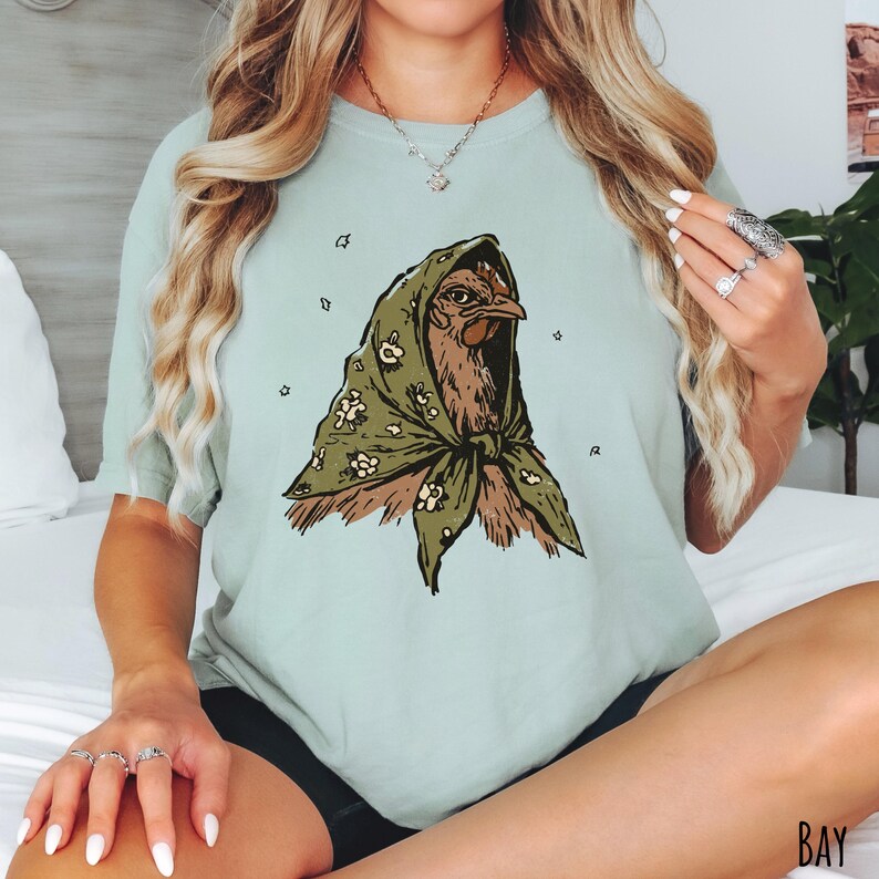 Bay Comfort Colors unisex t-shirt featuring an illustrated hen wearing a green floral headscarf.