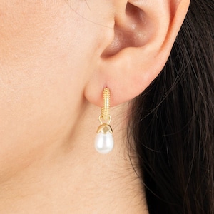 14k Gold Pearl Hoop Earrings, Pearl Huggies Earrings, Pearl Dangle Hoops, Fresh Water Pearl Earrings, Bridesmaid Gift for Her, Pearl Jewelry