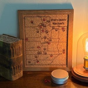 Mappa dei punti più alti della contea di Utah / Tracciatore di vette in sughero / Regalo per escursioni fatto a mano / Mappa delle vette / Tracciatore di vette / Decorazioni per attività all'aperto nello Utah