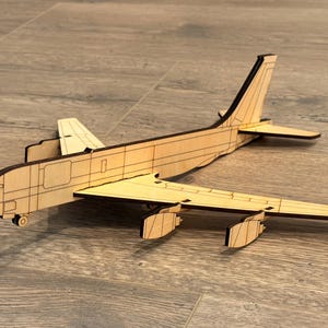 Kit modello in legno KC-135 Stratotanker – Puzzle fai da te in legno tagliato al laser – Regalo di artigianato in legno per appassionati di aviazione