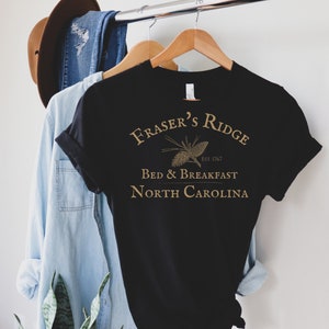 Fraser&#39;s Ridge Bed & Breakfast T-Shirt Outlander Shirt Fraser&#39;s Ridge T-Shirt Sassenach Shirt Jamie Fraser Clan
