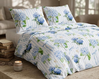 Hydrangea Duvet Cover Set with Shams, Twin/Twin XL/Queen Coastal Blue Floral Cotton Bed Set
