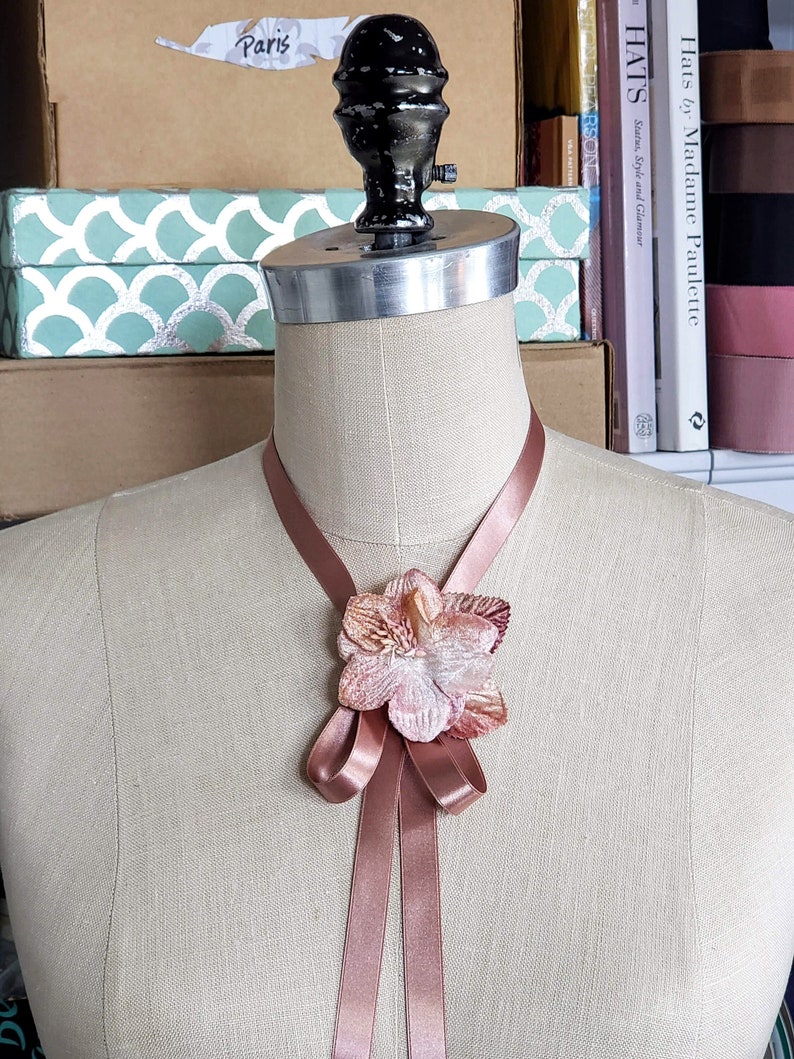 Champagne Bronze Vintage Flower Choker, Velvet flower necklace, ribbon choker, satin choker, Belle epoch, 17th century, jabot image 6