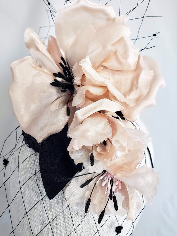 Parisian Blush Pink and Black Vintage Veil Fascinator  display picture 3