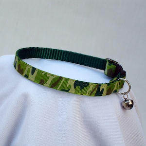 Camouflage Cat Collar, Safety Breakaway Buckle, 3/8 Inch Wide, Adjustable 7 To 11 Inches