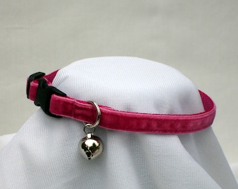 Pink Velvet Cat Collar, Breakaway Safety Buckle, 3/8 Inch Wide, Adjustable 7 To 11 Inches