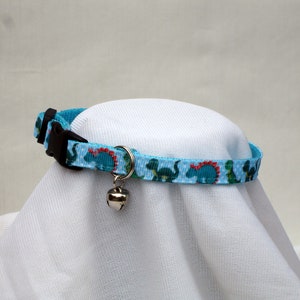 Dinosaur Cat Collar, T Rex Cat Collar, Safety Breakaway Buckle, 3/8 Inch Wide, Adjustable 7 To 11 Inches