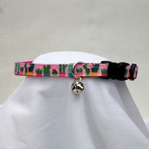 Kaktus-Katzenhalsband, Sicherheits-Breakaway-Schnalle, 3/8 Zoll breit, verstellbar 18 bis 11 Zoll, Sukkulenten